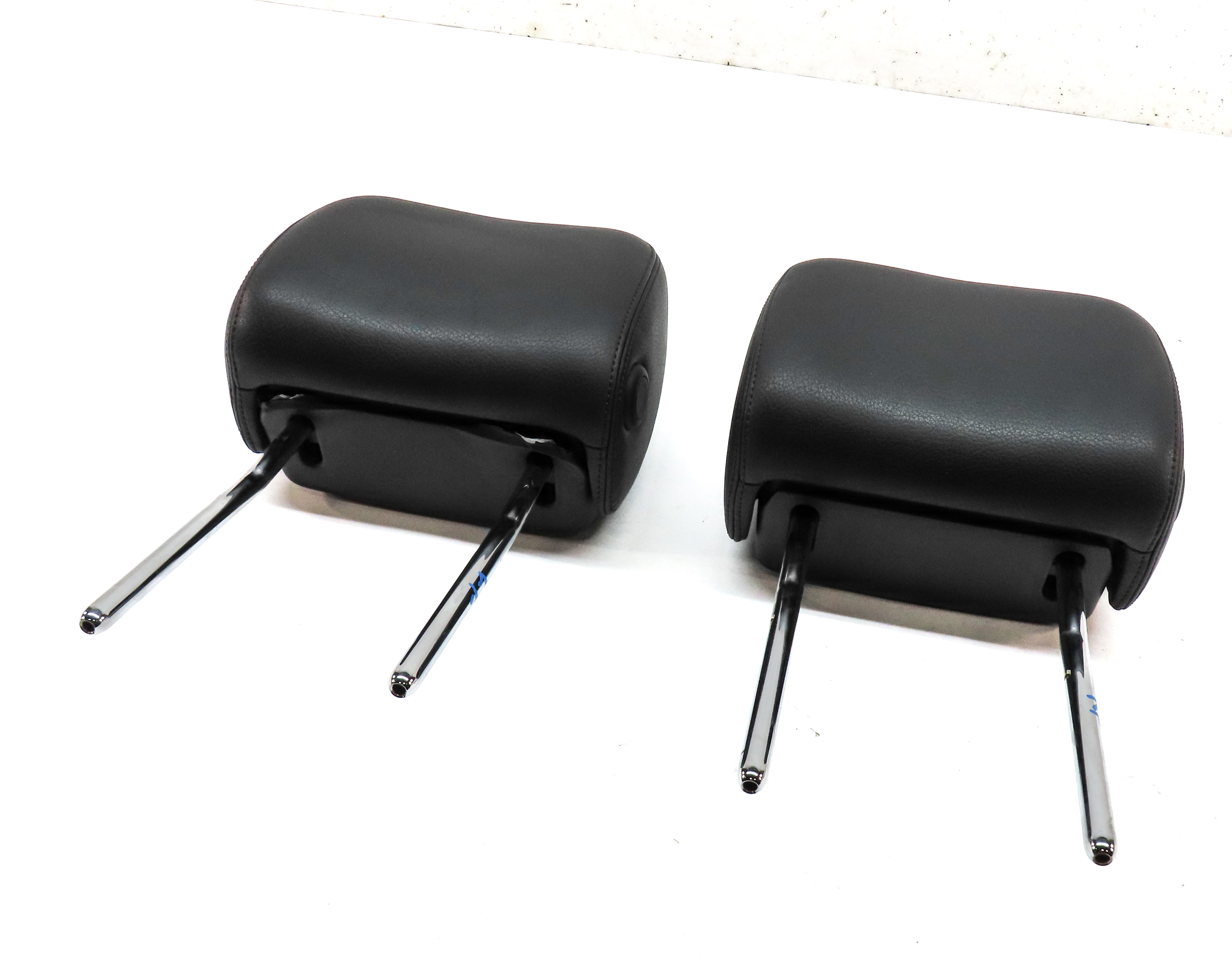 12-18 AUDI A6 A7 S6 S7 RS7 (C7 4G8) FRONT LEFT & RIGHT SEAT HEADREST SET (Black) — exact item pictured